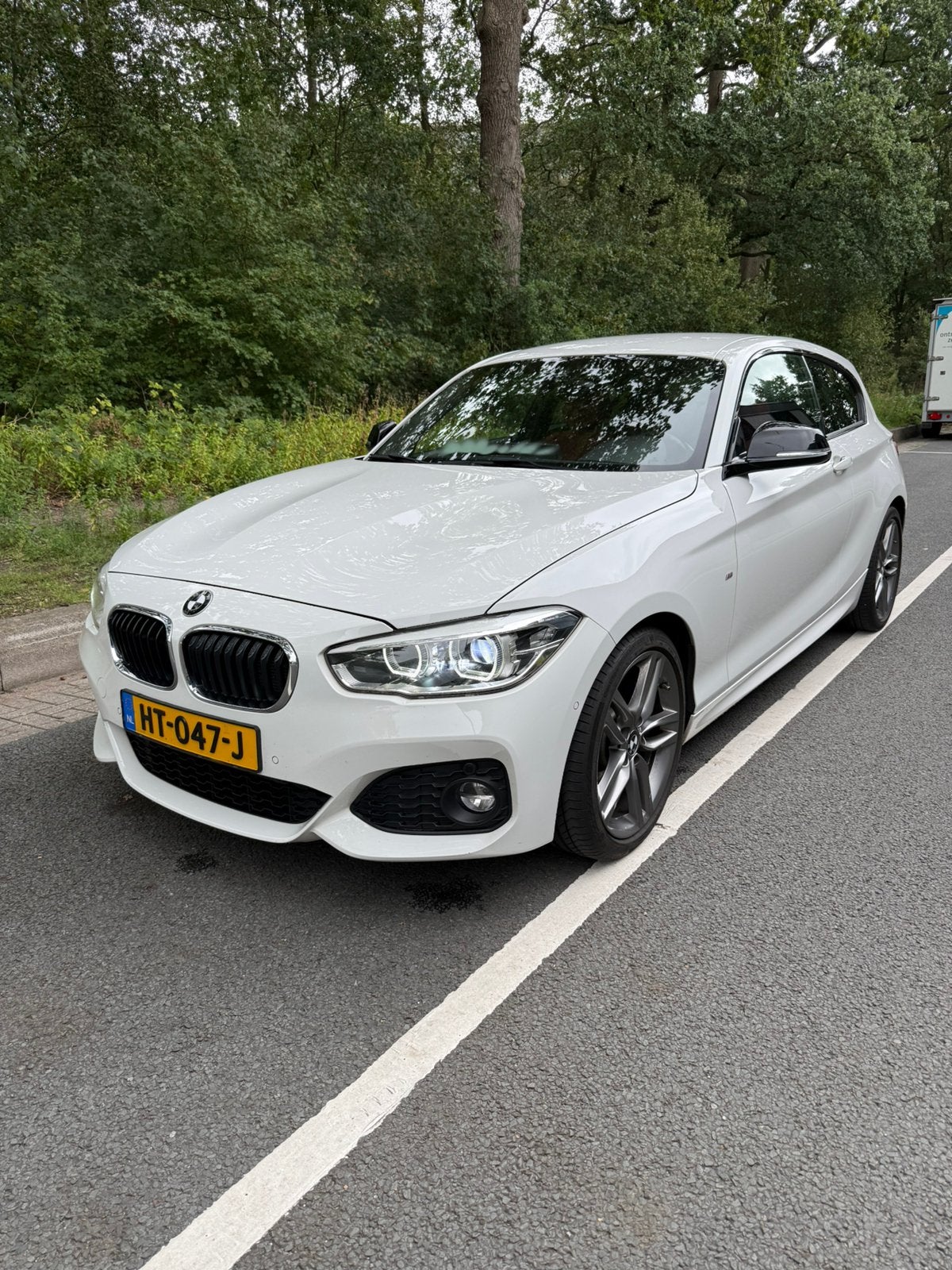 BMW 1-Serie 1.5 118I 3DR AUT 2016 Wit, Auto's, 1290 kg, 4 stoelen, Wit, Origineel Nederlands