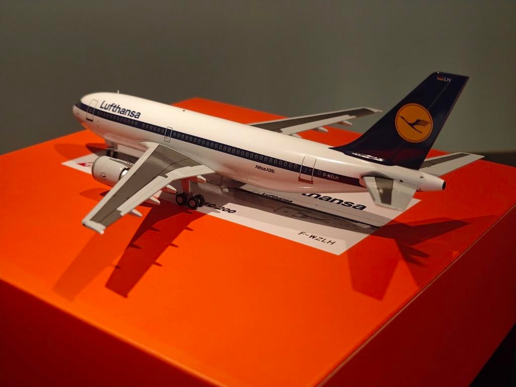 Jc Wings 1:200 Lufthansa x Swiss A310, Ophalen of Verzenden, Zo goed als nieuw, Schaalmodel