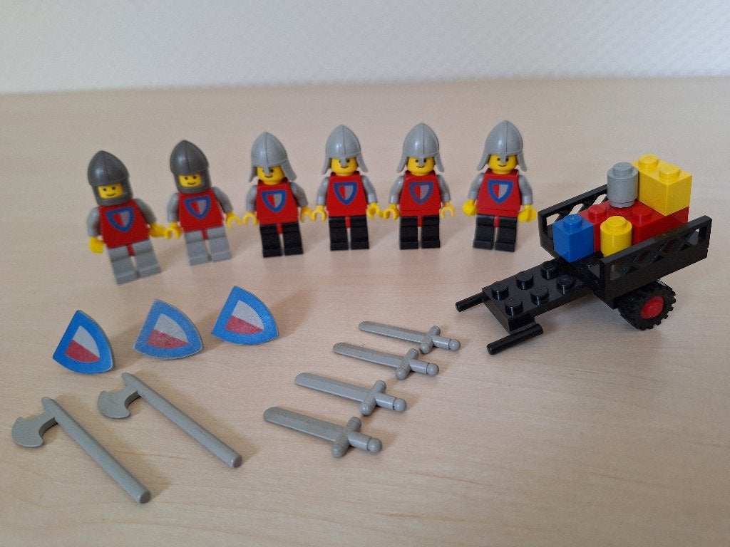 Lego Castle: 677 / 6077 Knight's Procession, 6 ridders enz, Kinderen en Baby's, Speelgoed | Duplo en Lego, Inclusief minifiguren