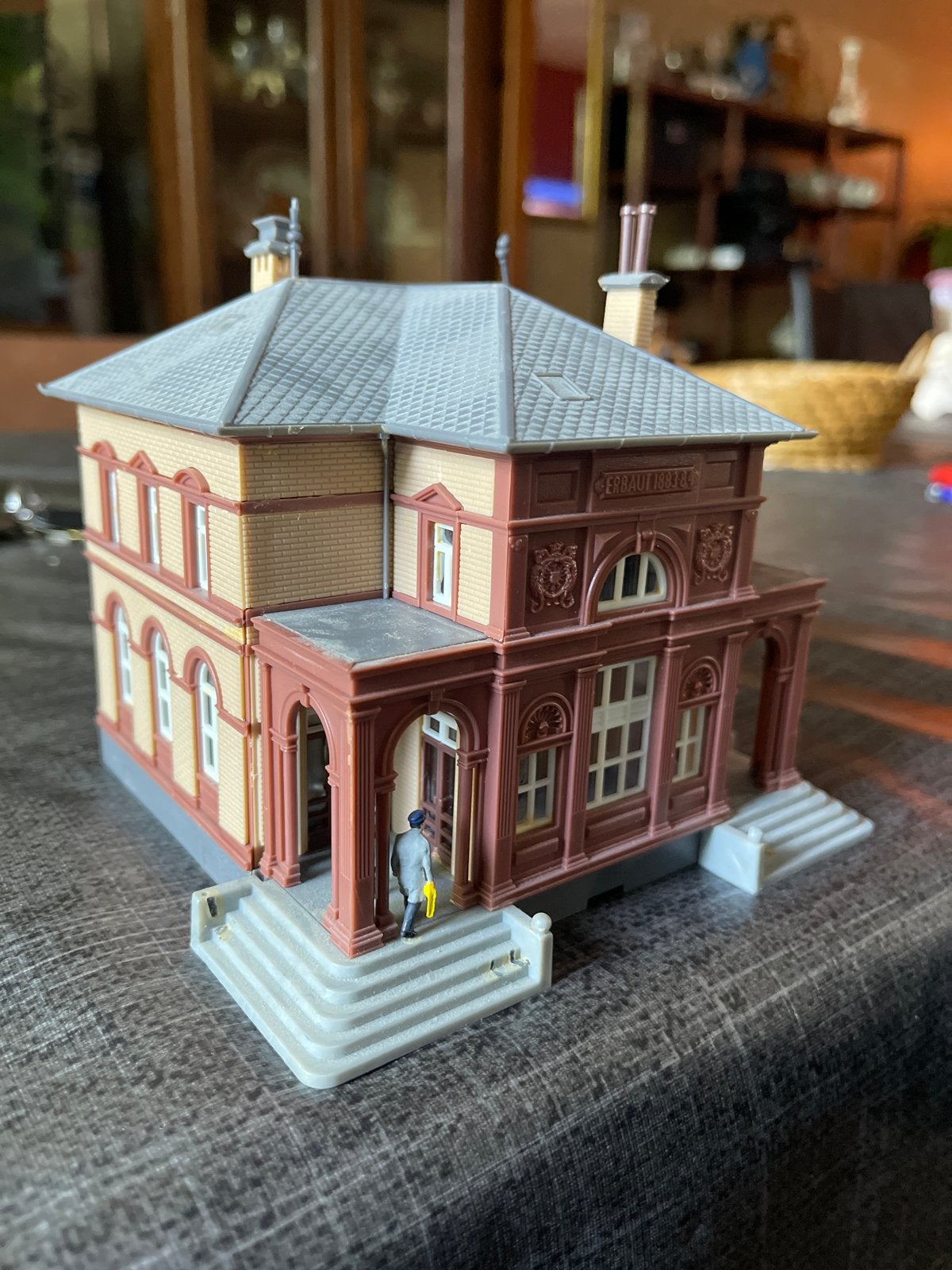 Faller Huisje - Gedetailleerd Modelbouw Station, Ophalen of Verzenden, Gebruikt, Brug, Tunnel of Gebouw, Overige merken
