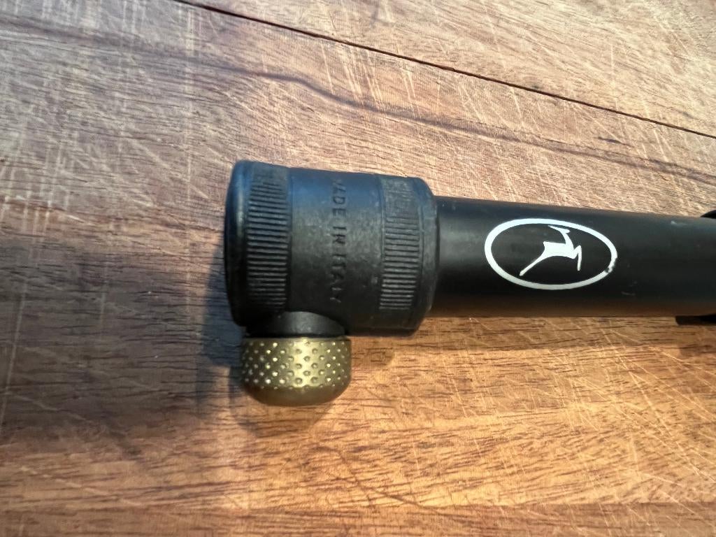 Gazelle compact handpompje, Fietsen en Brommers, Fietsaccessoires | Fietspompen, Gebruikt, Ophalen of Verzenden