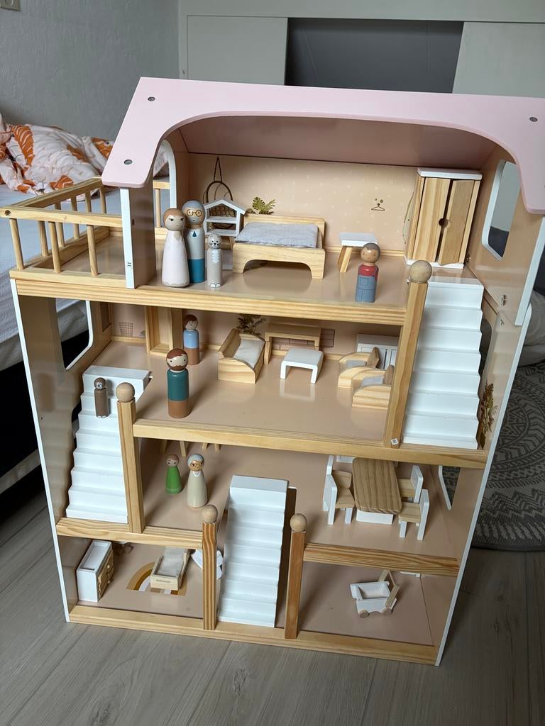 Petite Amelie poppenhuis met poppetjes en meubilair, Kinderen en Baby's, Speelgoed | Poppenhuizen, Zo goed als nieuw, Poppenhuis