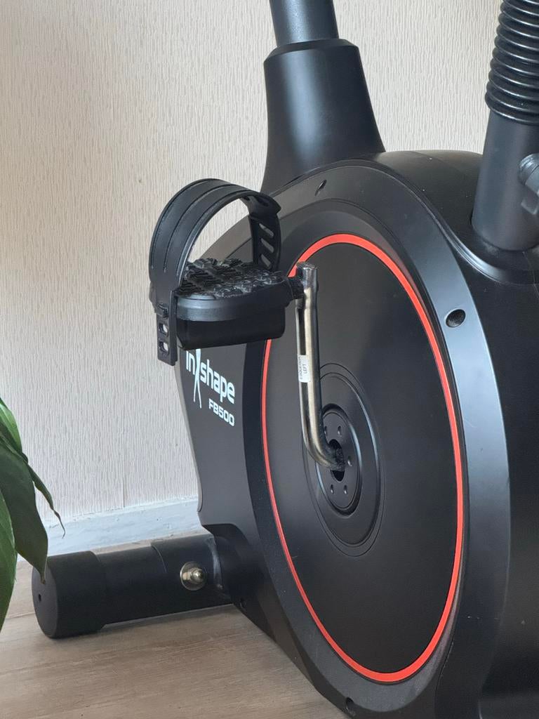 InShape FB500 Hometrainer - Zo goed als nieuw, Ophalen, Zo goed als nieuw, Metaal, Benen