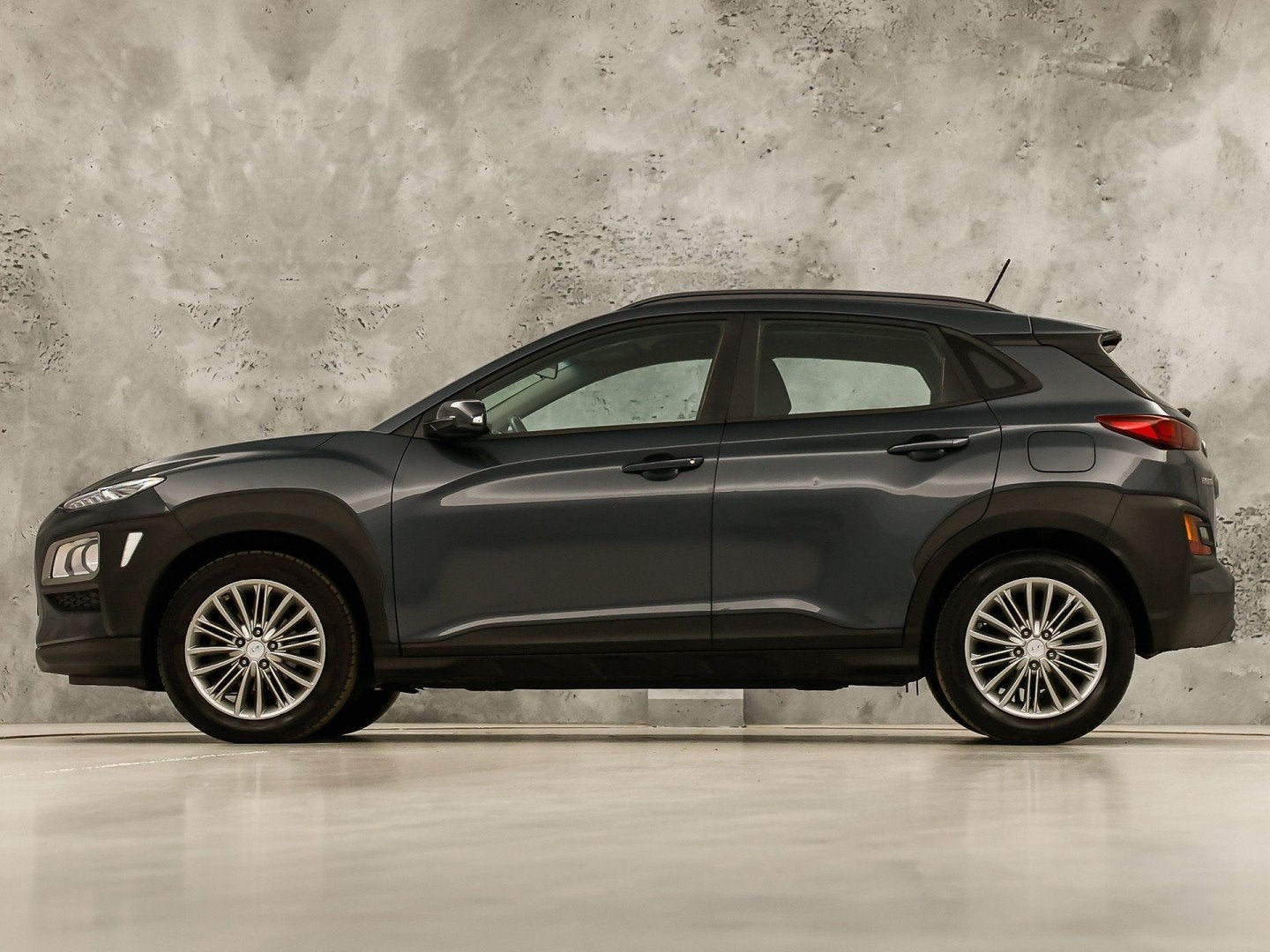 Hyundai KONA 1.0 T-GDI Sport (APPLE CARPLAY, STUUR/STOELVERW, Auto's, Voorwielaandrijving, 12 maanden, Gebruikt, Handgeschakeld