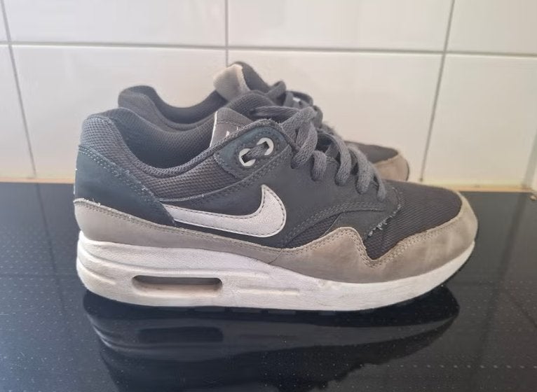 Nike Air Max One maat 37,5 te koop!, Gebruikt, Jongen of Meisje, Schoenen, Ophalen of Verzenden