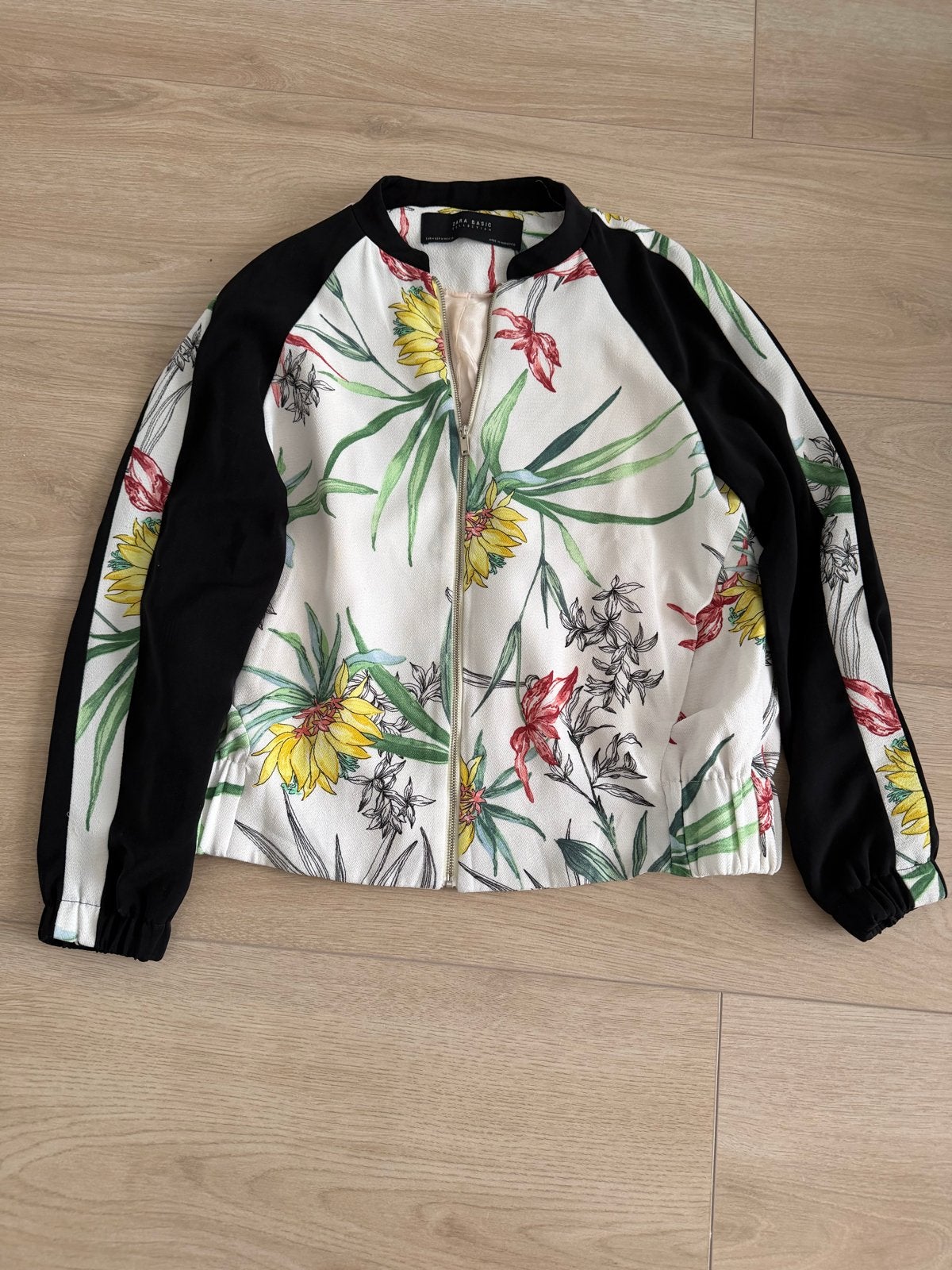 Zara Basic Collection Bomberjack met Bloemenprint, Kleding | Dames, Ophalen of Verzenden, Zo goed als nieuw, Maat 38/40 (M), Meerkleurig