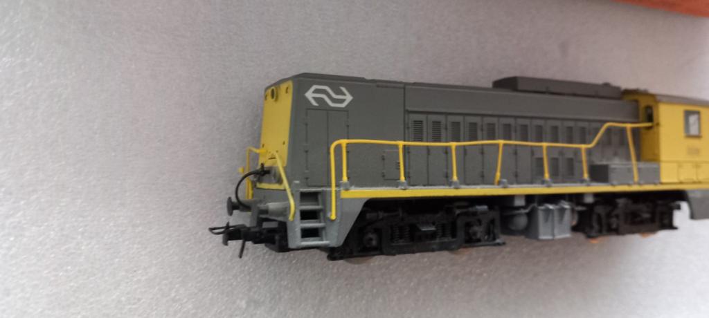 Te koop 45 € roco ns diesel lok 2200-2300  ho Gelijkstroom, Verzenden