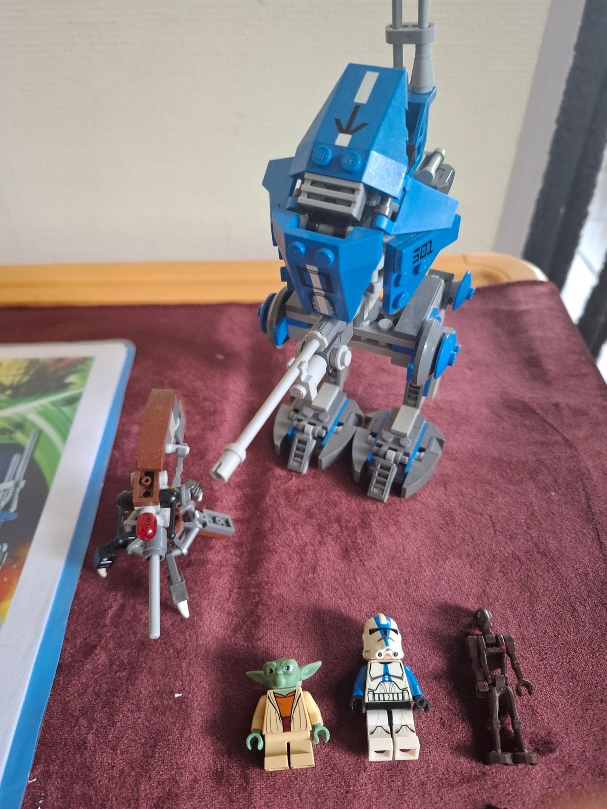 LEGO Star Wars AT-RT met Yoda, Clone Trooper en Droid, Ophalen of Verzenden, Zo goed als nieuw, Overige merken