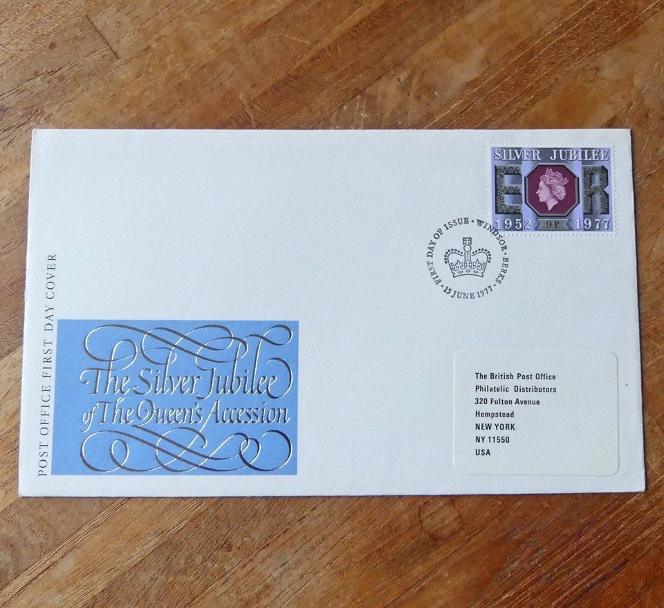 Eerstedag envelop Queen Elizabeth Silver Jubilee 1977, Ophalen of Verzenden, Gebruikt, Buitenland, Postzegel(s) of Munt(en)