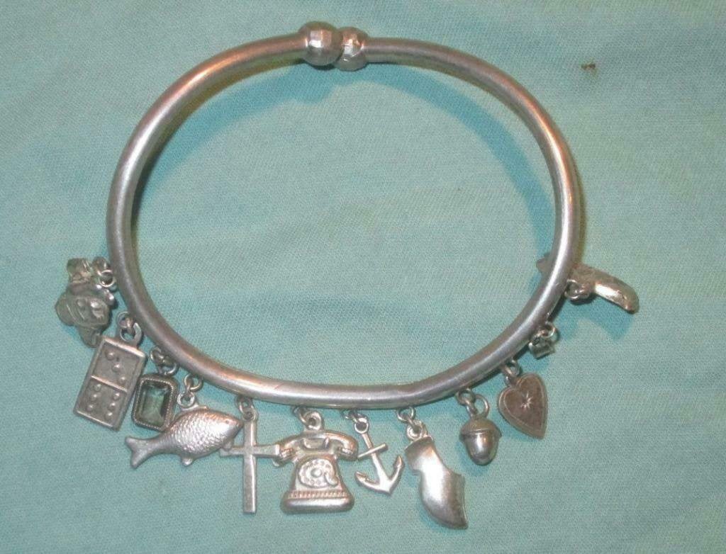 Zilver bedelarmbandje met Mickey Mouse, telefoon, vis, Ophalen of Verzenden, Zilver, Armband
