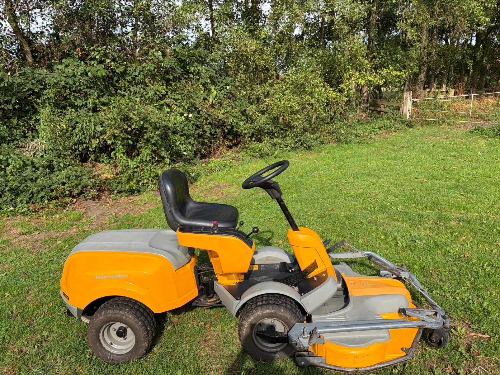 Stiga park silent, Ophalen, Gebruikt, 90 tot 120 cm