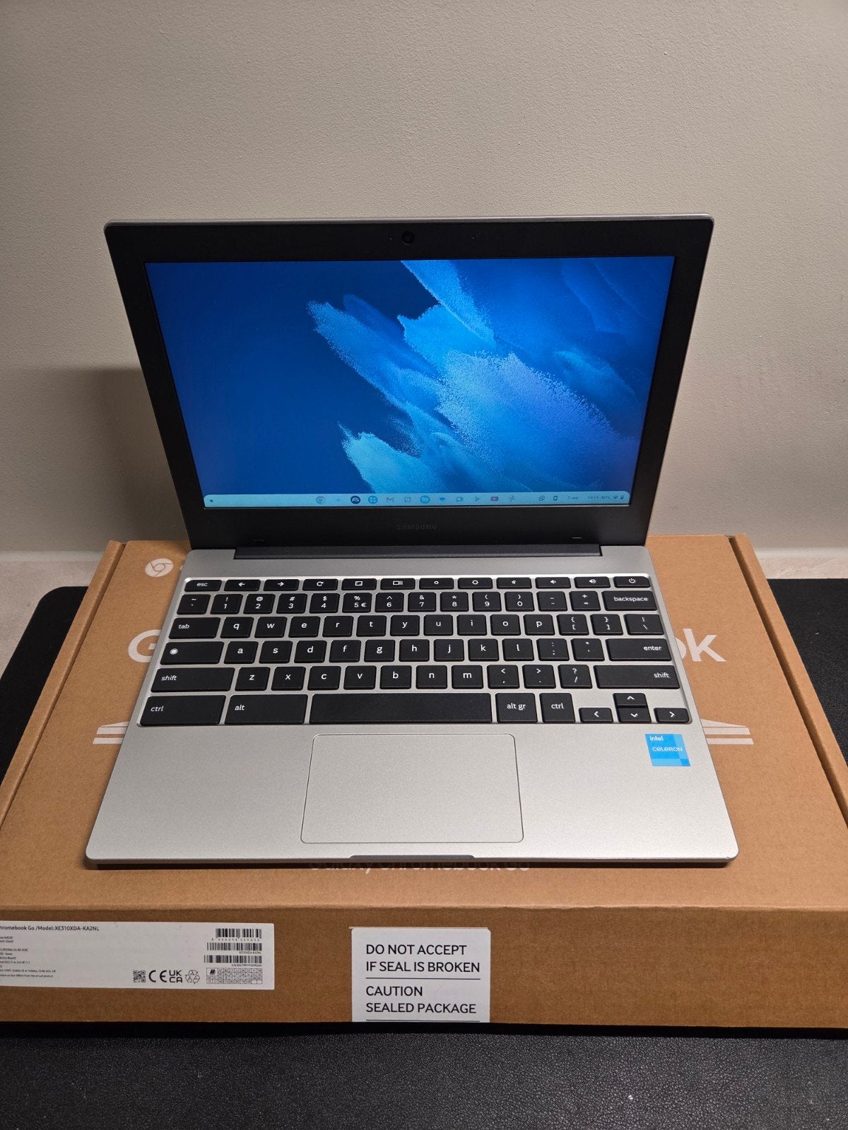 Samsung Galaxy Chromebook Go Grijs, Computers en Software, Windows Laptops, Ophalen