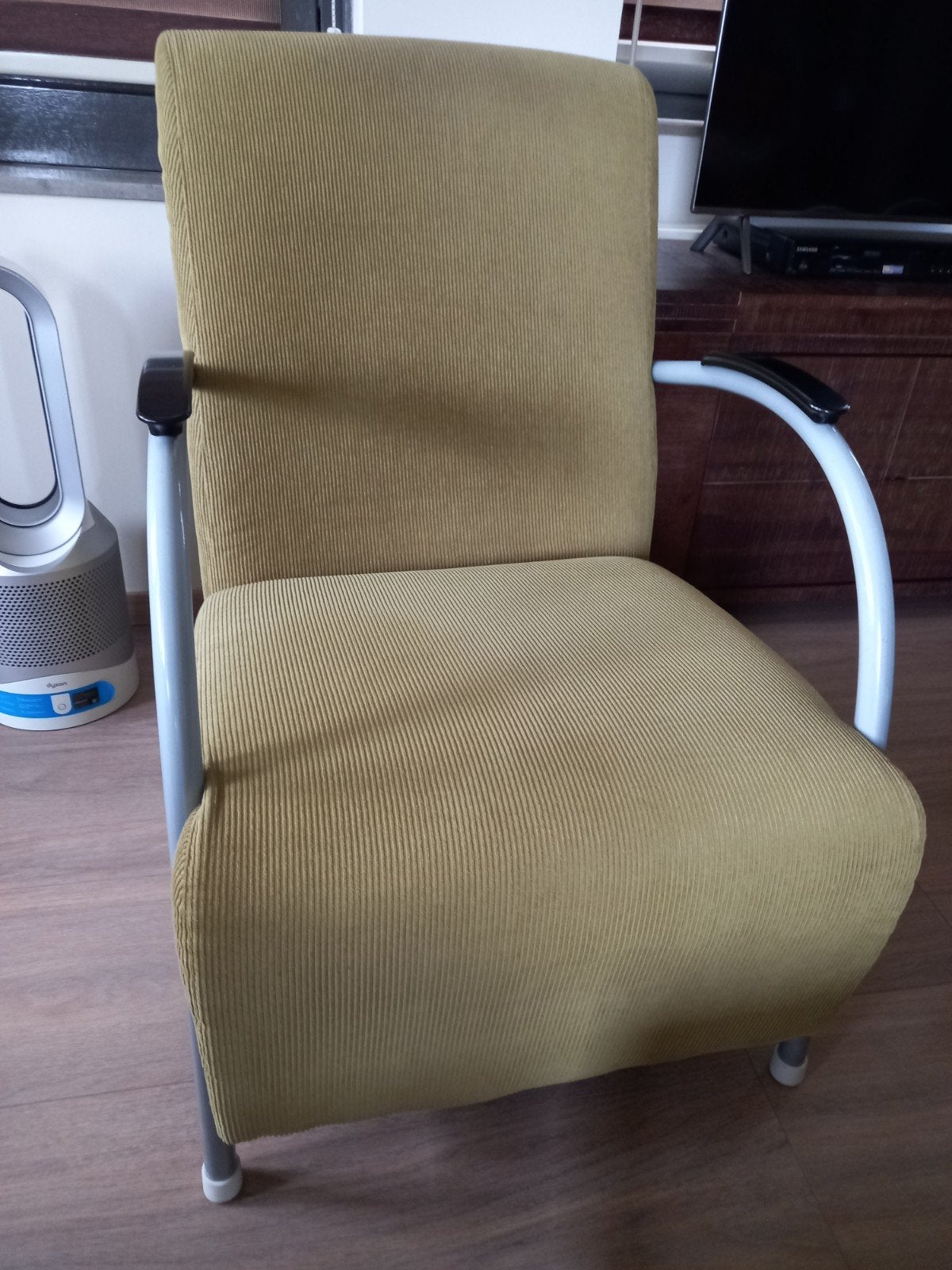 Comfortabele fauteuil - Olijfgroen met metalen frame, Huis en Inrichting, Ophalen, Gebruikt, Overige kleuren, Modern comfort