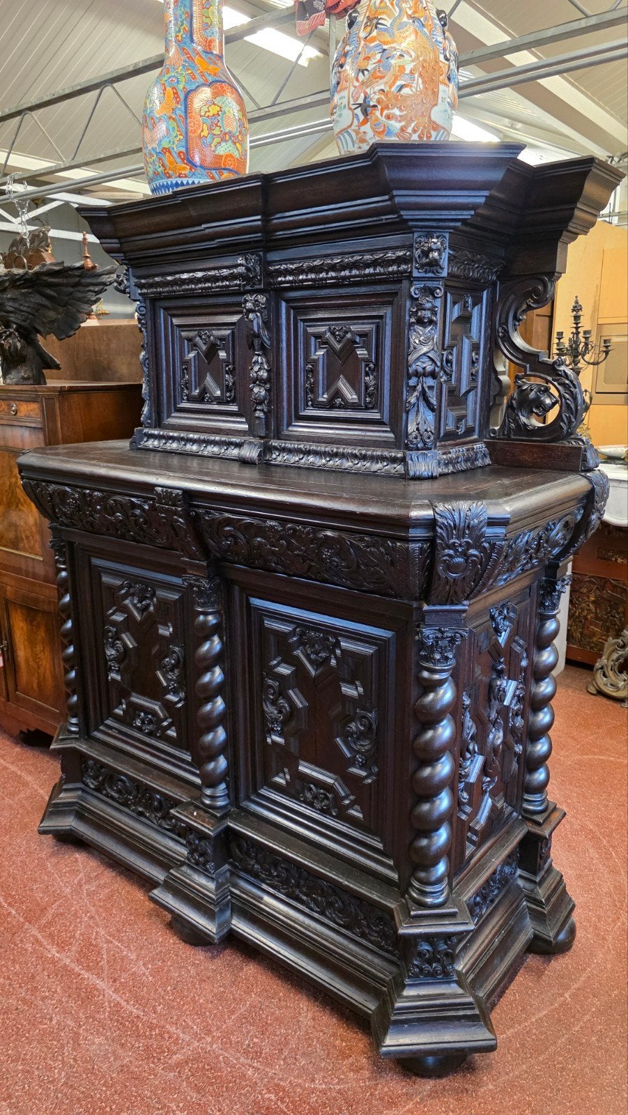 Zeer rijk bewerkte meubel, Antiek en Kunst, Ophalen
