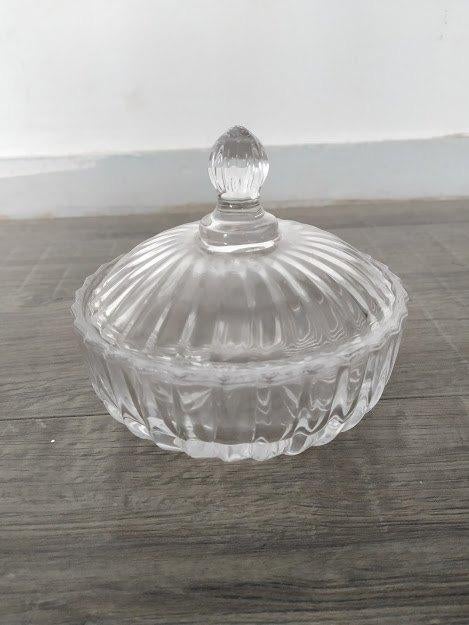 Leuke glazen bonbonnière schaaltje met afneembare deksel, Huis en Inrichting, Schaal, Rond, Ophalen of Verzenden, Glas
