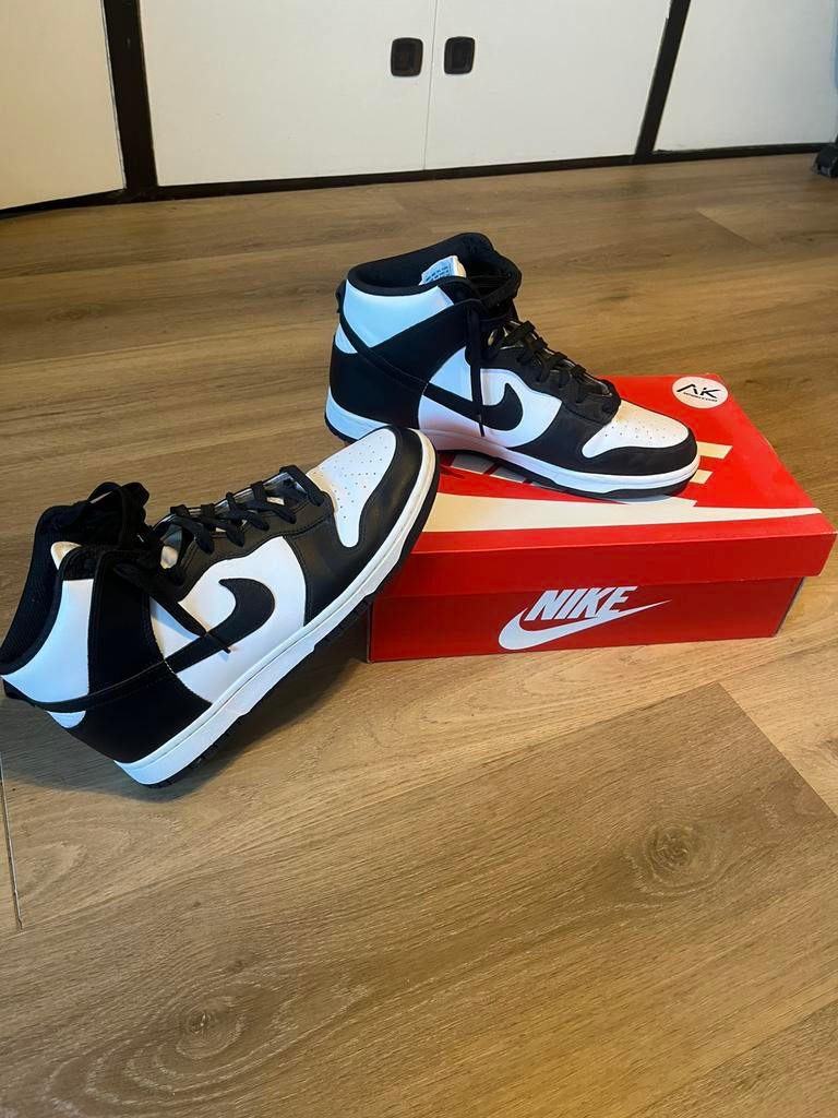 Nike dunk high retro, Wit, Ophalen of Verzenden, Sneakers of Gympen, Zo goed als nieuw