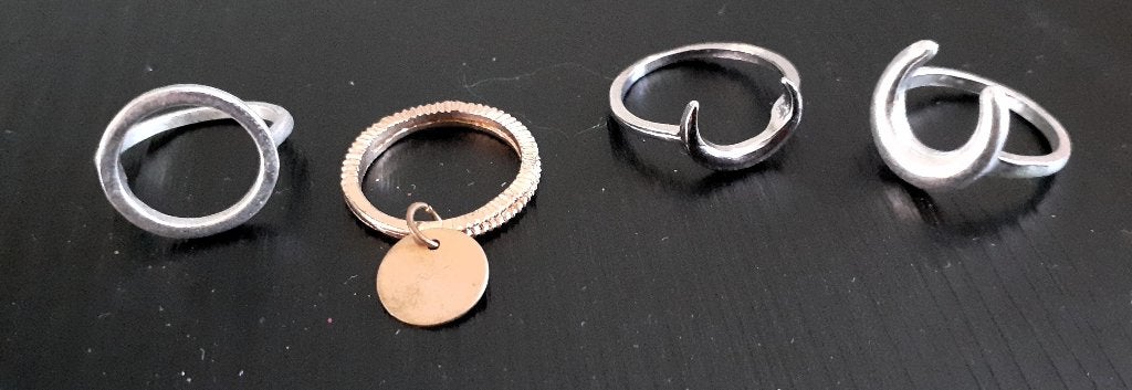 Set van 4 ringen, Sieraden, Tassen en Uiterlijk, Ringen, Overige kleuren, IJzer of Staal, Nieuw, Ophalen of Verzenden