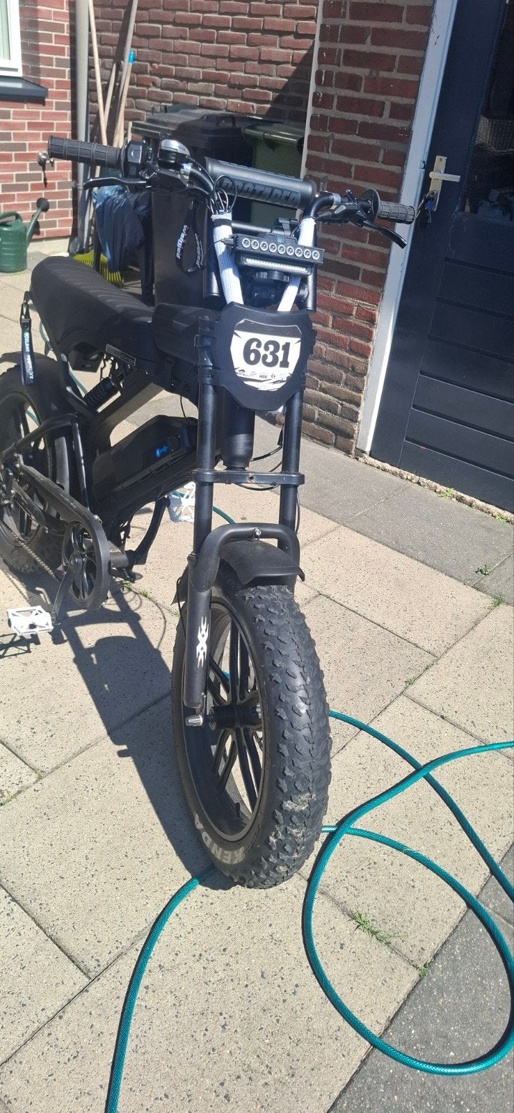 Legale custom black white v20 pro fatbike, Zo goed als nieuw, 59 cm of meer, 30 tot 50 km per accu, Ophalen