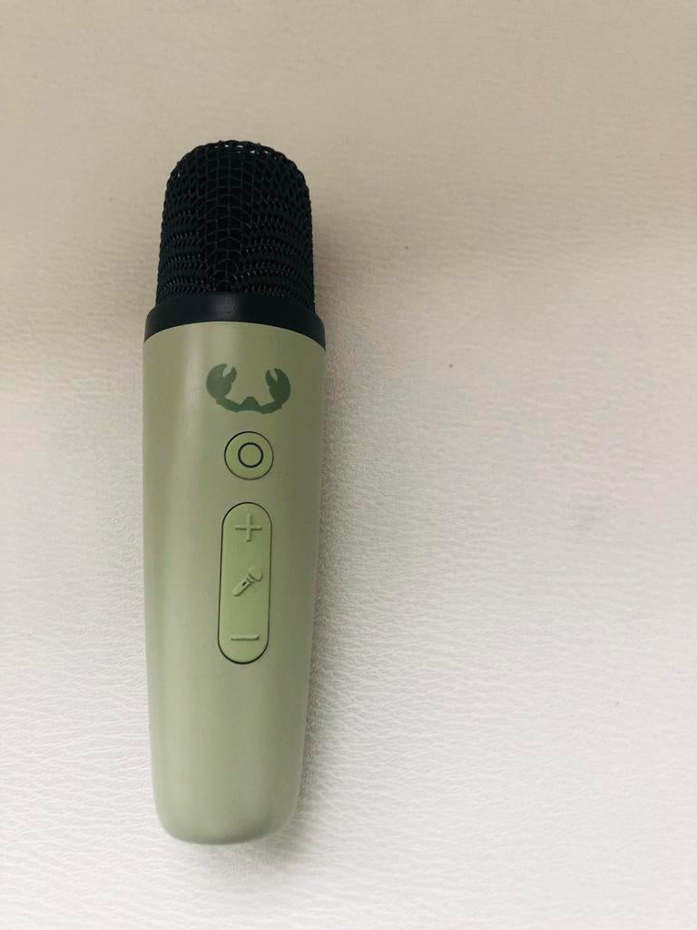 Muziekbox met 2 microfoons - Karaoke set, Ophalen, Zo goed als nieuw, Complete set