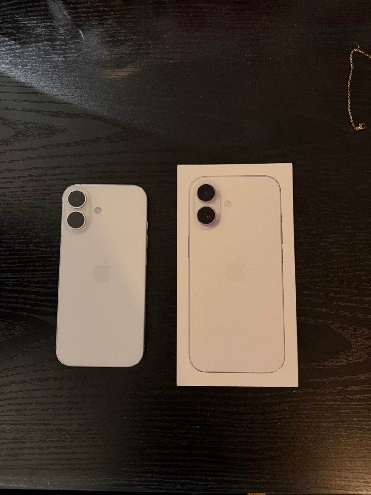 Iphone 17 White - 256 GB, Telecommunicatie, Overige modellen, Wit, Ophalen of Verzenden, Zo goed als nieuw