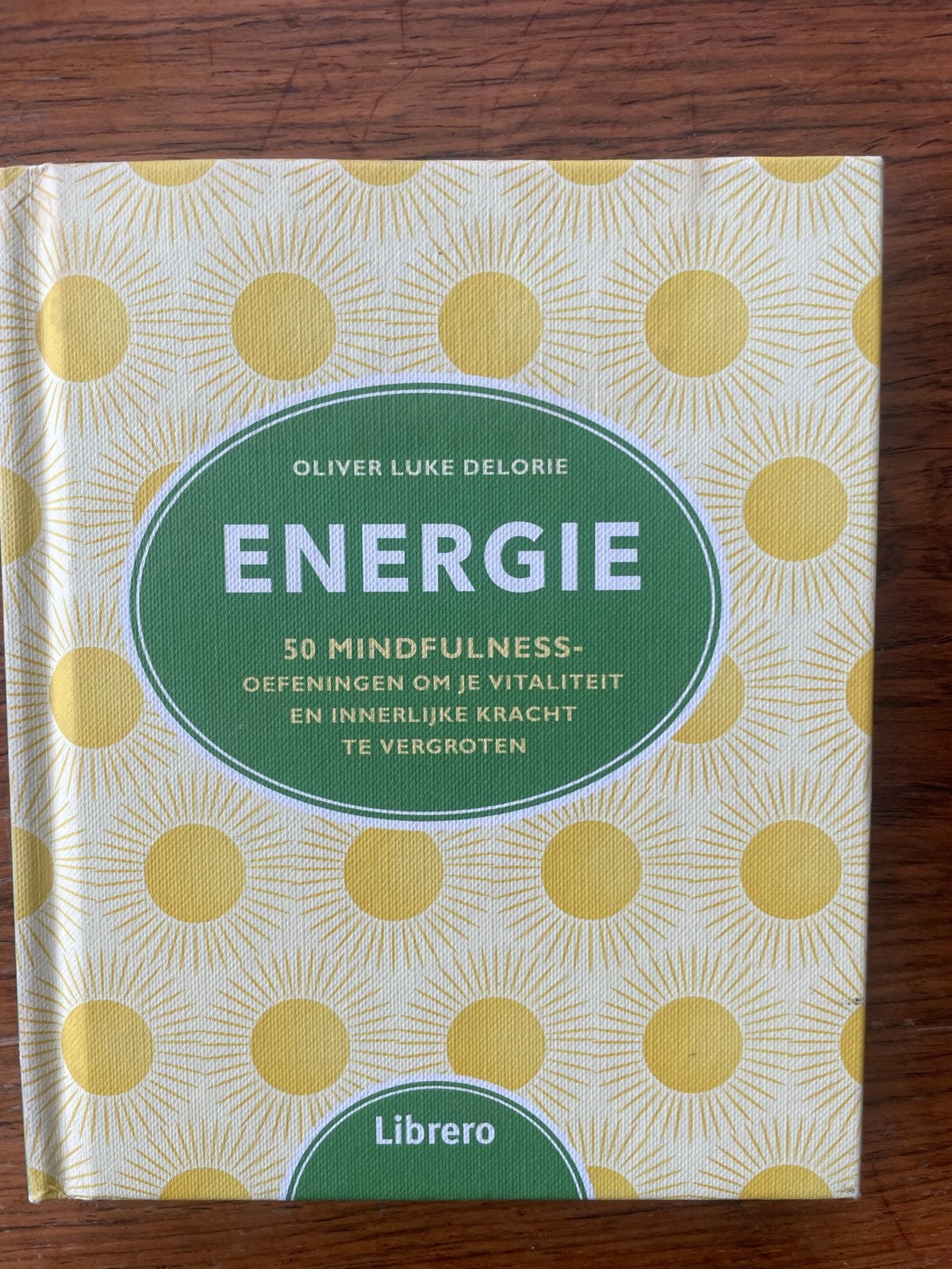 Boek: Energie - 50 Mindfulness Oefeningen, Ophalen of Verzenden, Zo goed als nieuw, Meditatie of Yoga, Instructieboek