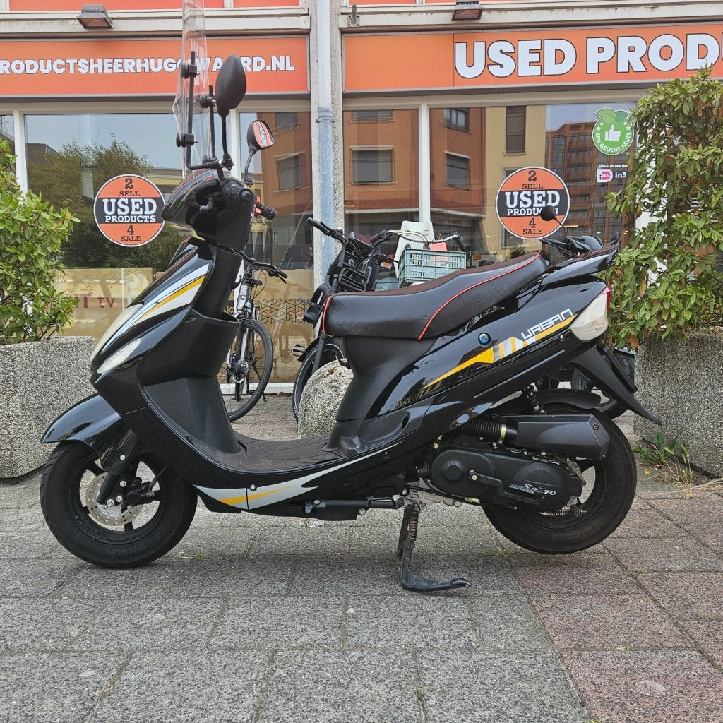 Senzo Urban Snor Scooter 2019 3720KM in Zeer Nette Staat, Fietsen en Brommers, Urban Armor Gear, Zo goed als nieuw, https://www.urbanarmorgear.com/pages/contact-us
