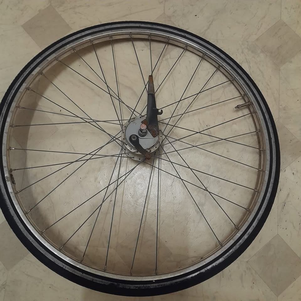 28 Inch Voorwiel Van Schothorstmaat Wielmaat 28 x 1.5/8, Ophalen of Verzenden, Gebruikt, Wiel