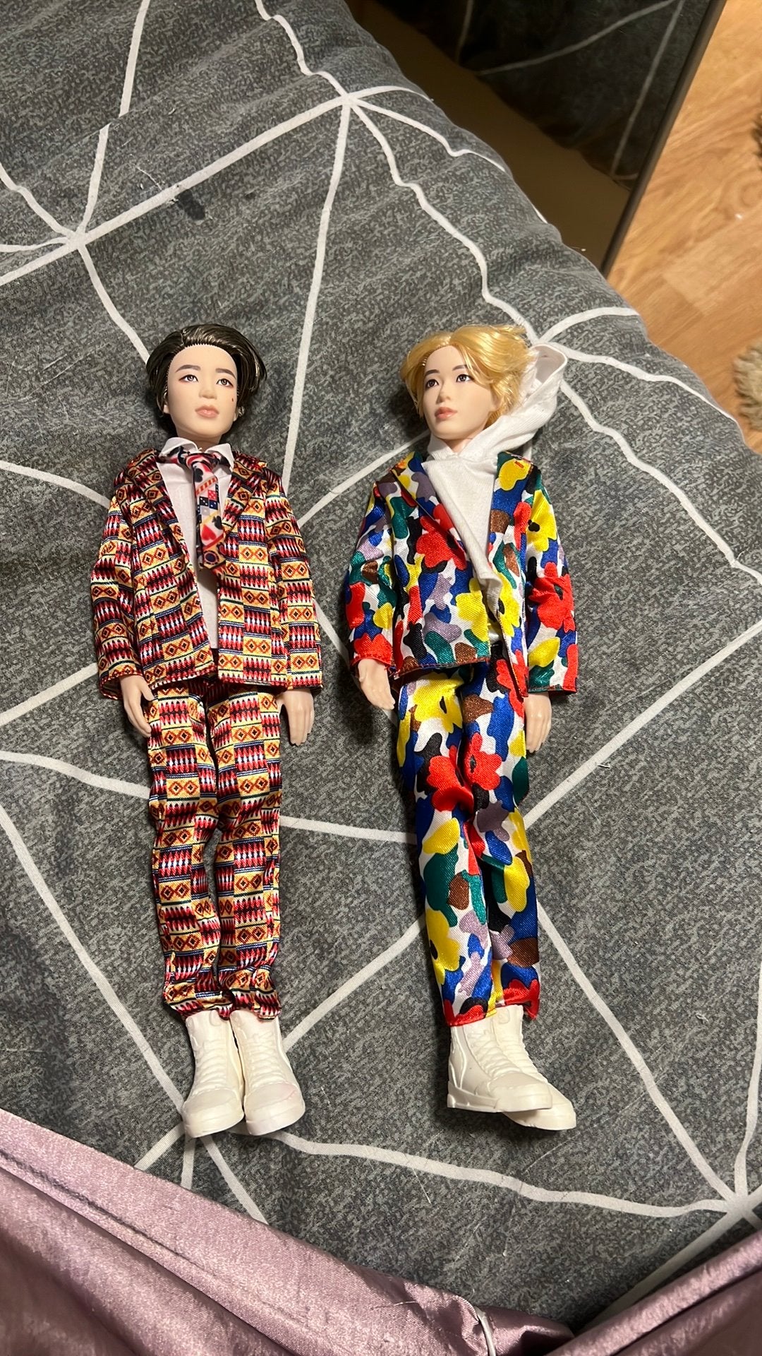 BTS poppen Jimin en Jin - Officieel Mattel, Ophalen of Verzenden, Zo goed als nieuw, Overige typen