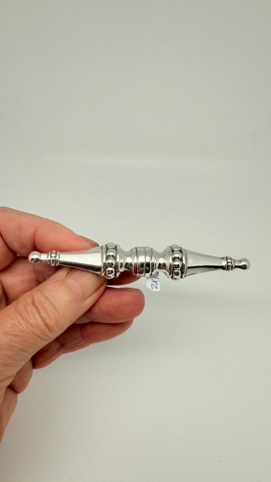 Oude zilveren broche, genasjt van 2 breinaalddopen. Breed:, Sieraden, Tassen en Uiterlijk, Verzenden, Zilver, Broche