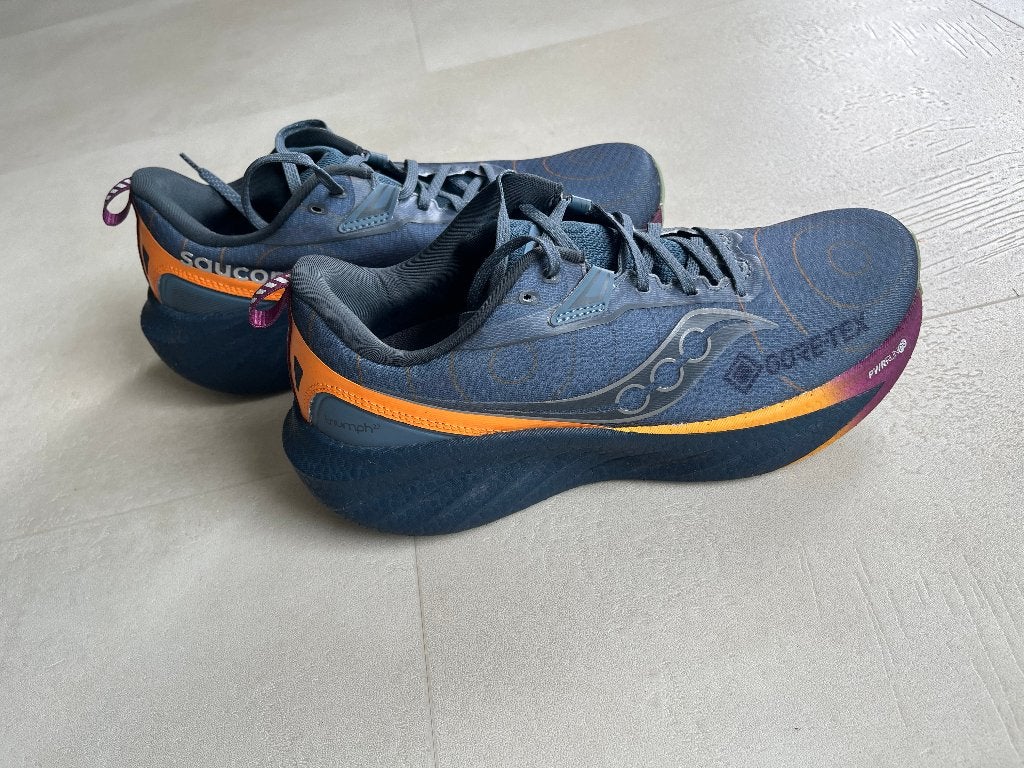 Saucony Triumph 22 GTX - 42, Hardloopschoenen, Nieuw, Hardlopen, Saucony