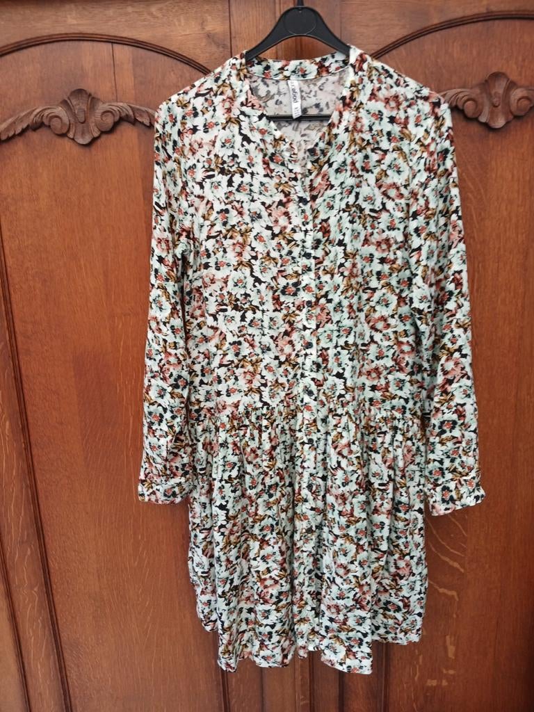 Page one Gekleurde jurk met bloemenprint - Maat 36, Kleding | Dames, Jurken, Ophalen of Verzenden, Zo goed als nieuw, Maat 36 (S)