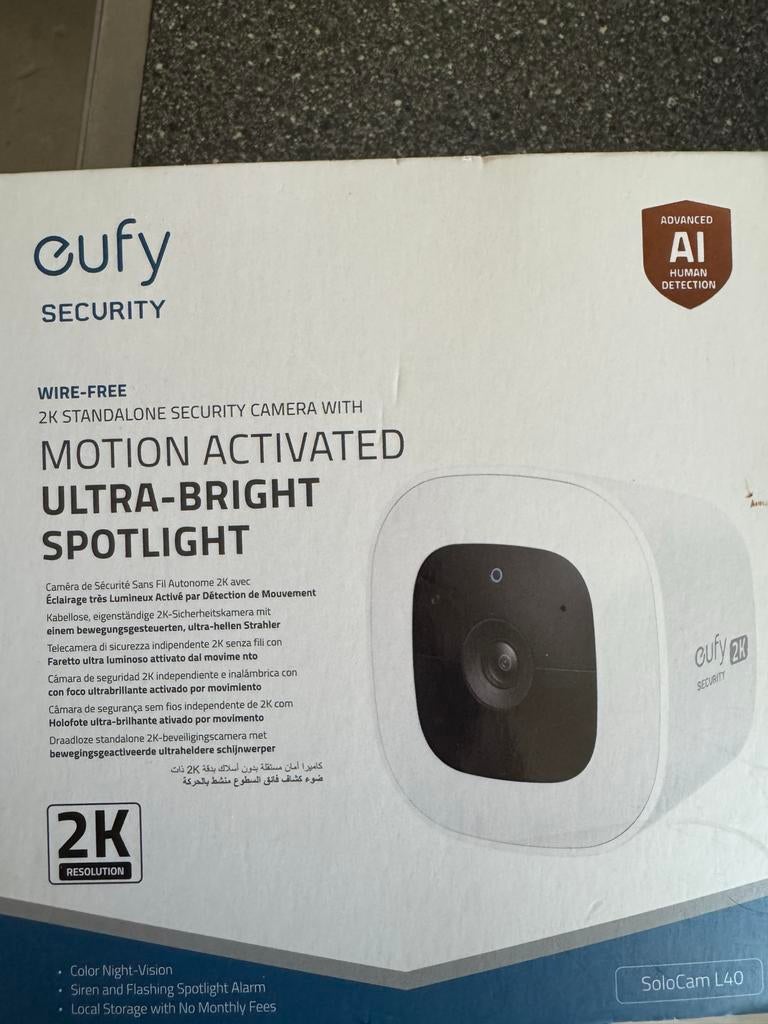 Eufy Security 2K Spotlight Camera - Zo goed als nieuw, Audio, Tv en Foto, Videobewaking, Ophalen, Zo goed als nieuw, Buitencamera