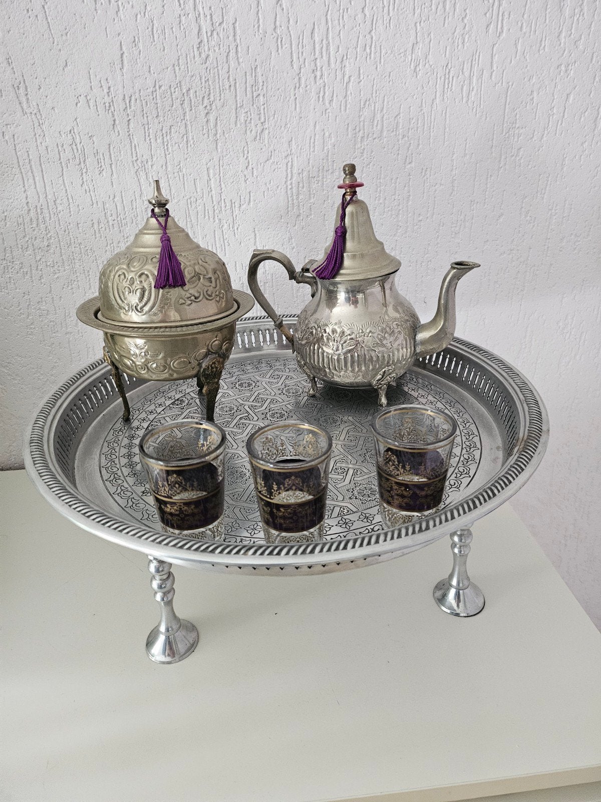 Marokkaanse theeset met dienblad en glazen, Ophalen