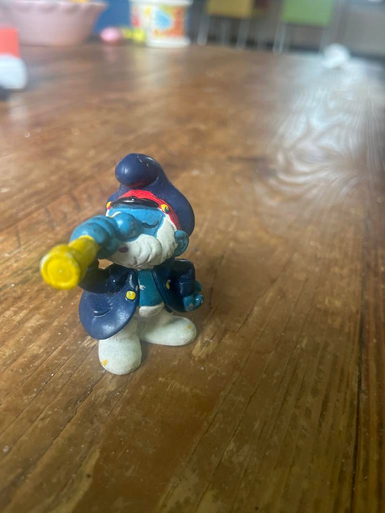 Vintage Smurf Kapitein met Verrekijker - Schleich Figuur, Verzamelen, Smurfen, Ophalen of Verzenden, Gebruikt, Overige Smurfen
