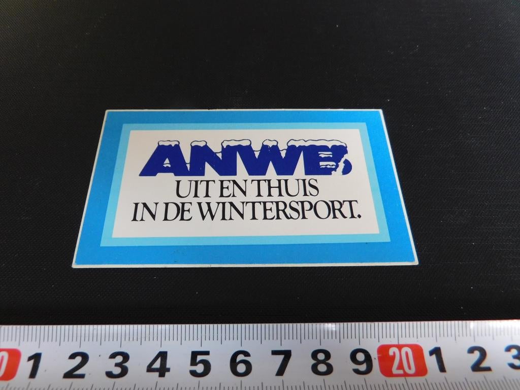 sticker ANWB uit en thuis in de wintersport, Ophalen, Zo goed als nieuw