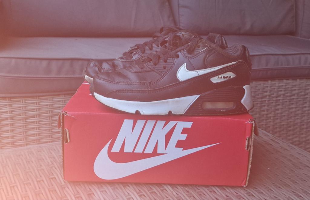 Nike Air Max 90 sneakers - Zwart/Wit - 33 en 35.5, Gebruikt, Ophalen of Verzenden, Nike, Jongen of Meisje