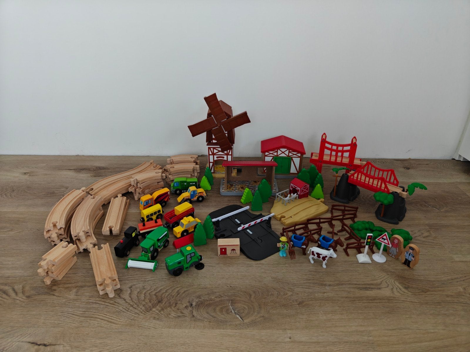 Grote Houten Treinset met Boerderij en Voertuigen, Ophalen, Gebruikt
