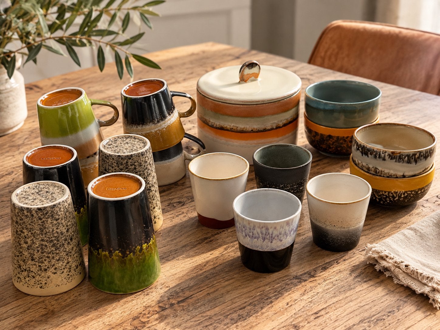 HK living 70’s servies - 17 delig, Keramiek, Ophalen of Verzenden, Zo goed als nieuw, Overige stijlen