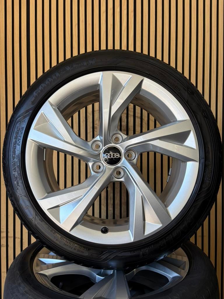 Originele 18” Audi A4 S4 B8 B9 Zomerbanden S-Line, Auto-onderdelen, Banden en Velgen, ., Banden en Velgen, Ophalen of Verzenden