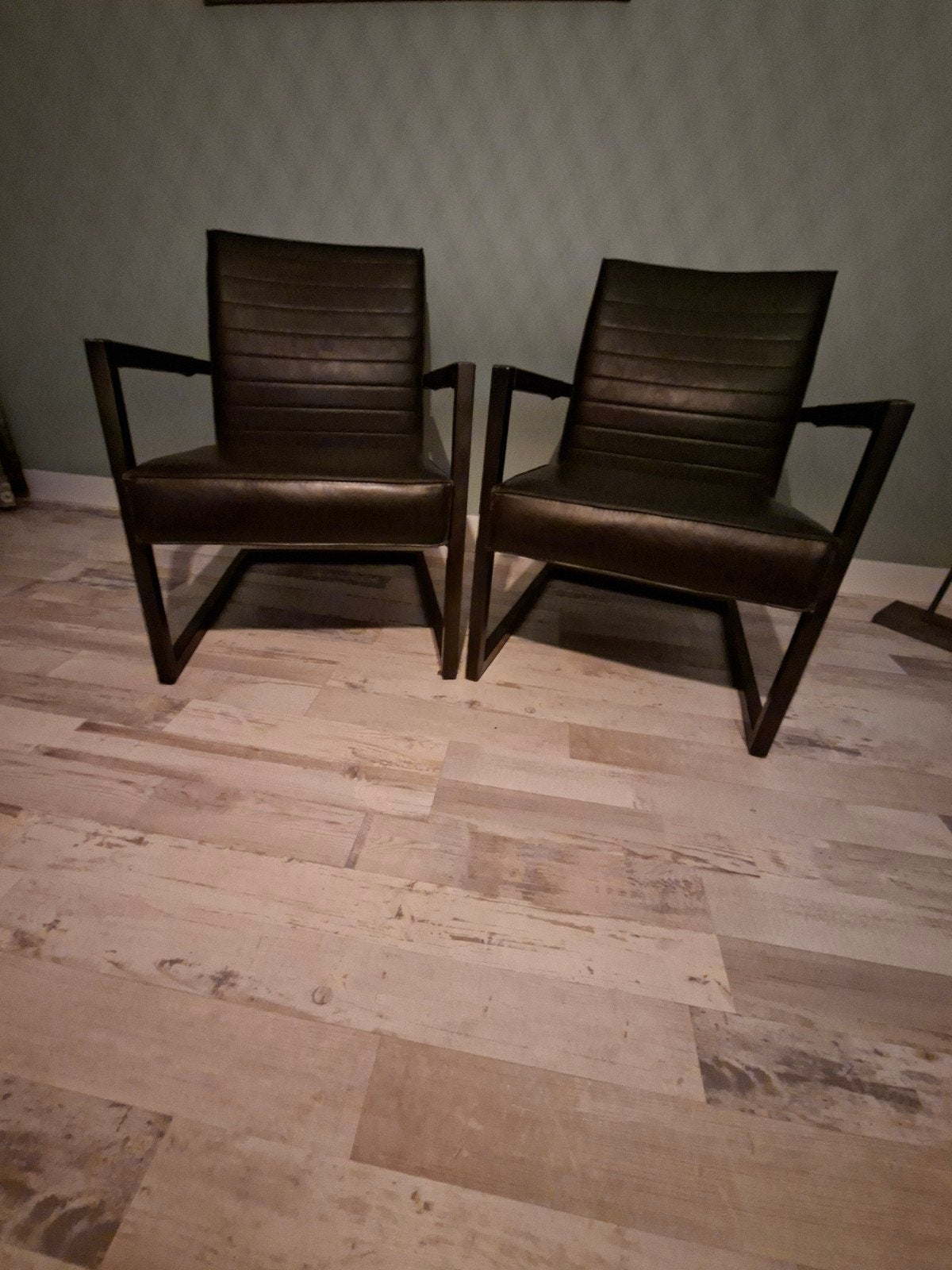 Set van 2 zwart  fauteuils met metalen frame, Huis en Inrichting, Ophalen, Gebruikt, Twee, Zwart