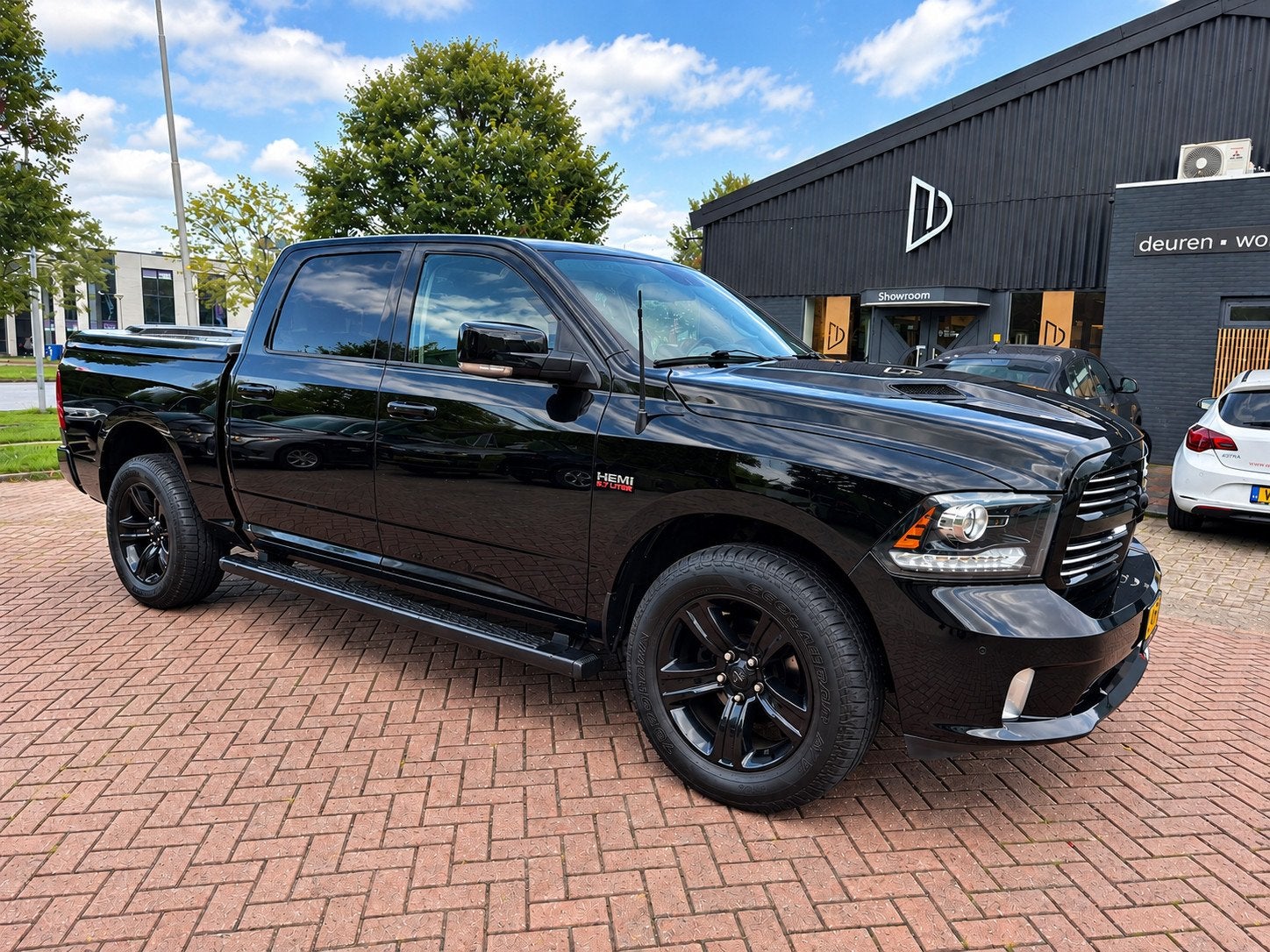 Dodge Ram 1500 5.7 V8 Quad Cab 6'4, Auto's, Automaat, Verwarmde buitenspiegels, Achterwielaandrijving, Gebruikt