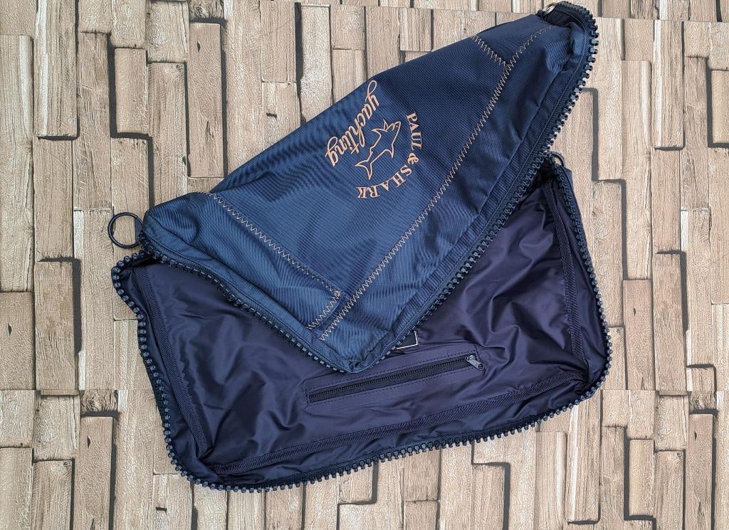 PAUL & SHARK - blauwe nylon multifunctionele tas, 40 tot 60 cm, 30 cm of meer, Minder dan 35 cm, Zo goed als nieuw
