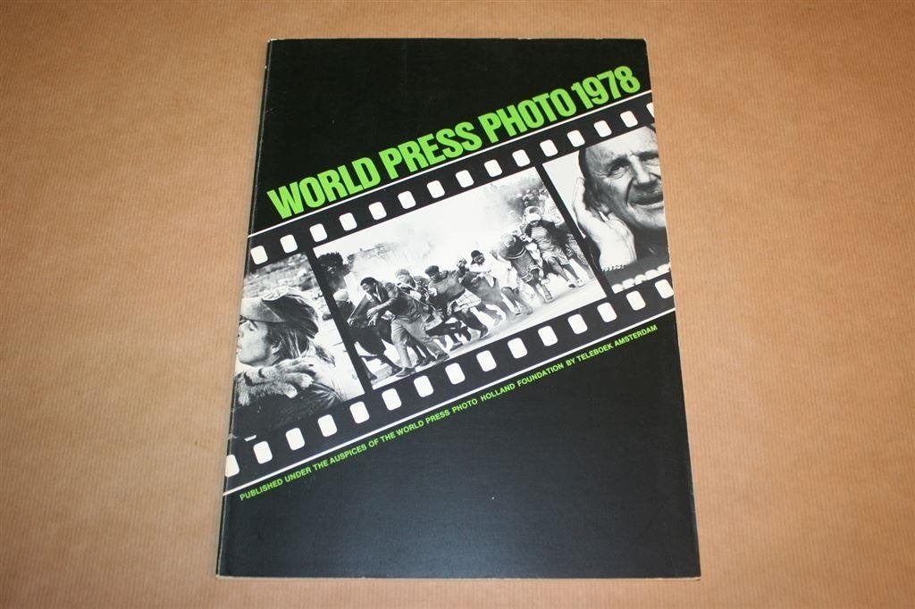 World Press Photo 1978 - Jaarboek, Boeken, Ophalen of Verzenden, Gelezen, Fotografen