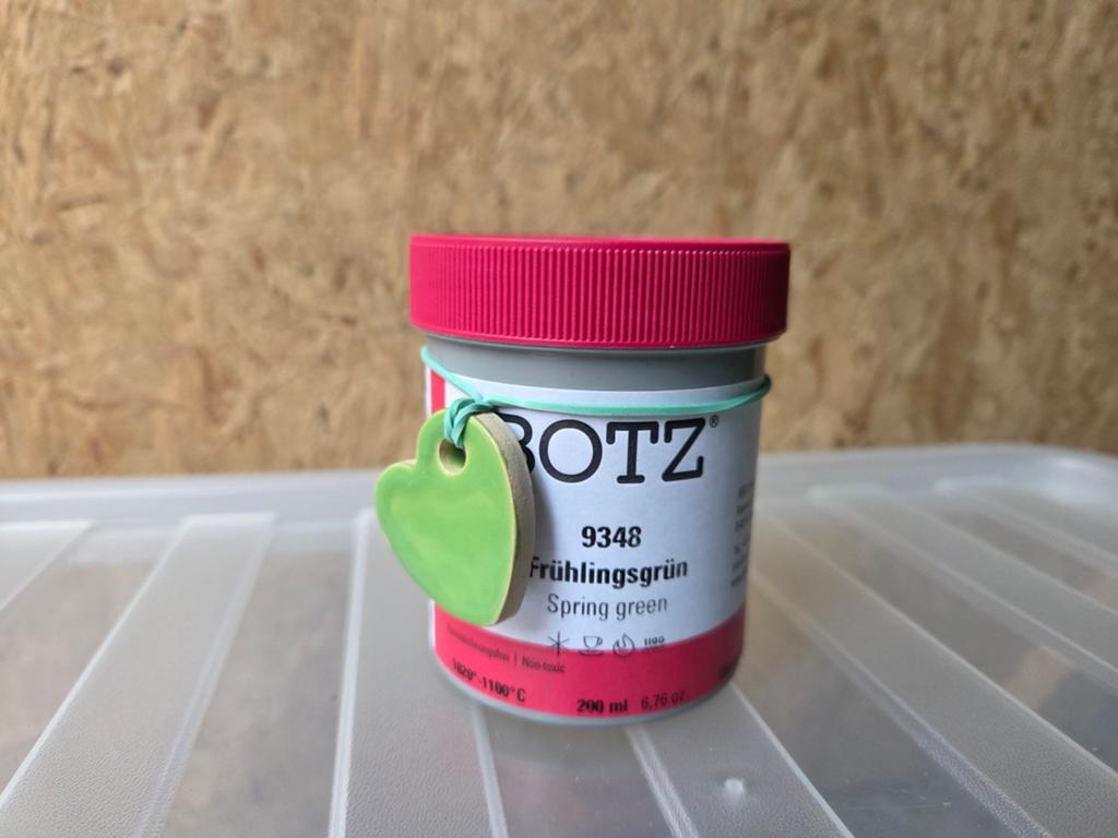BOTZ en Mayco glazuur, Ophalen