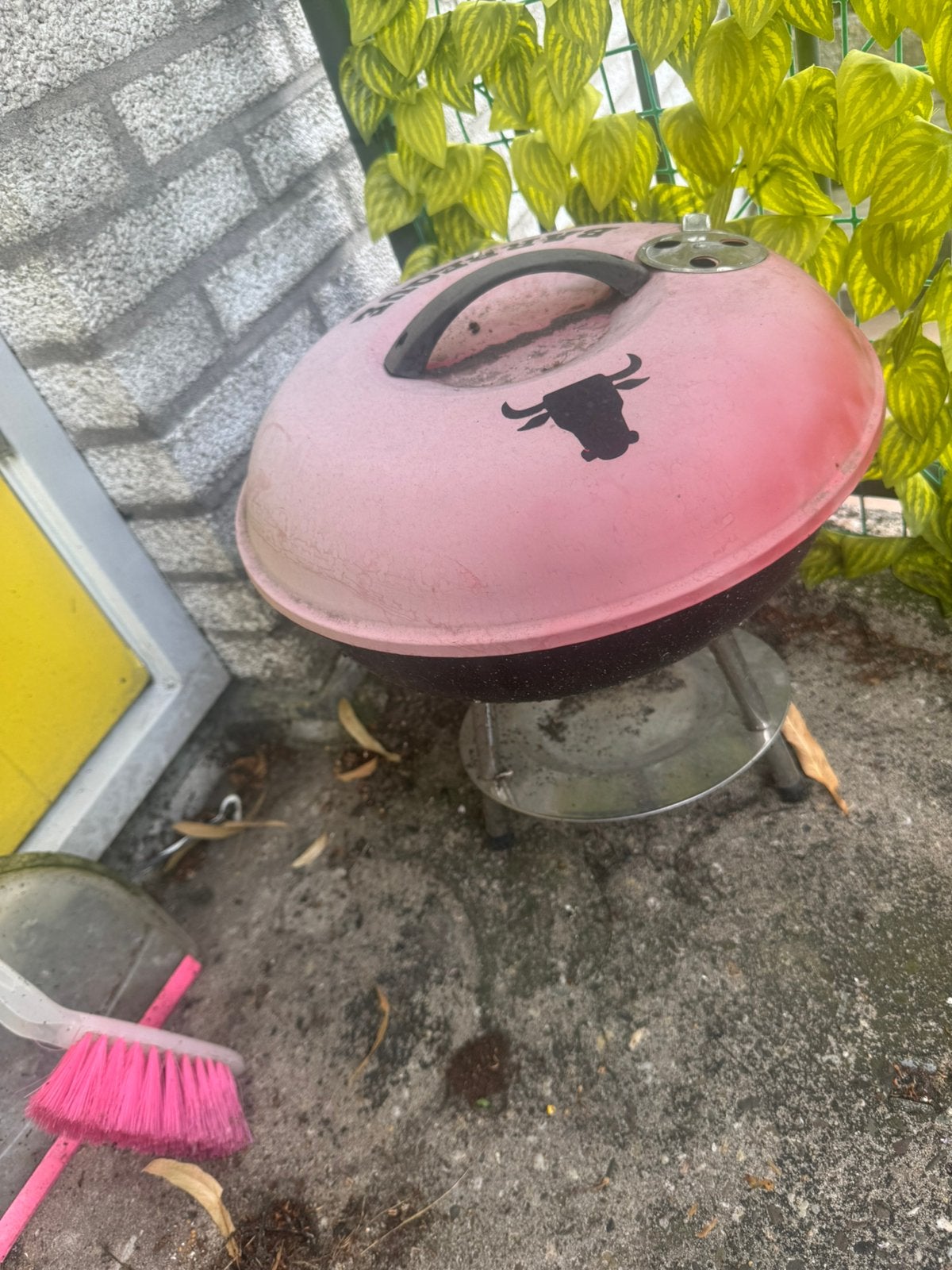 kleine ronde barbecue, Ophalen, Gebruikt