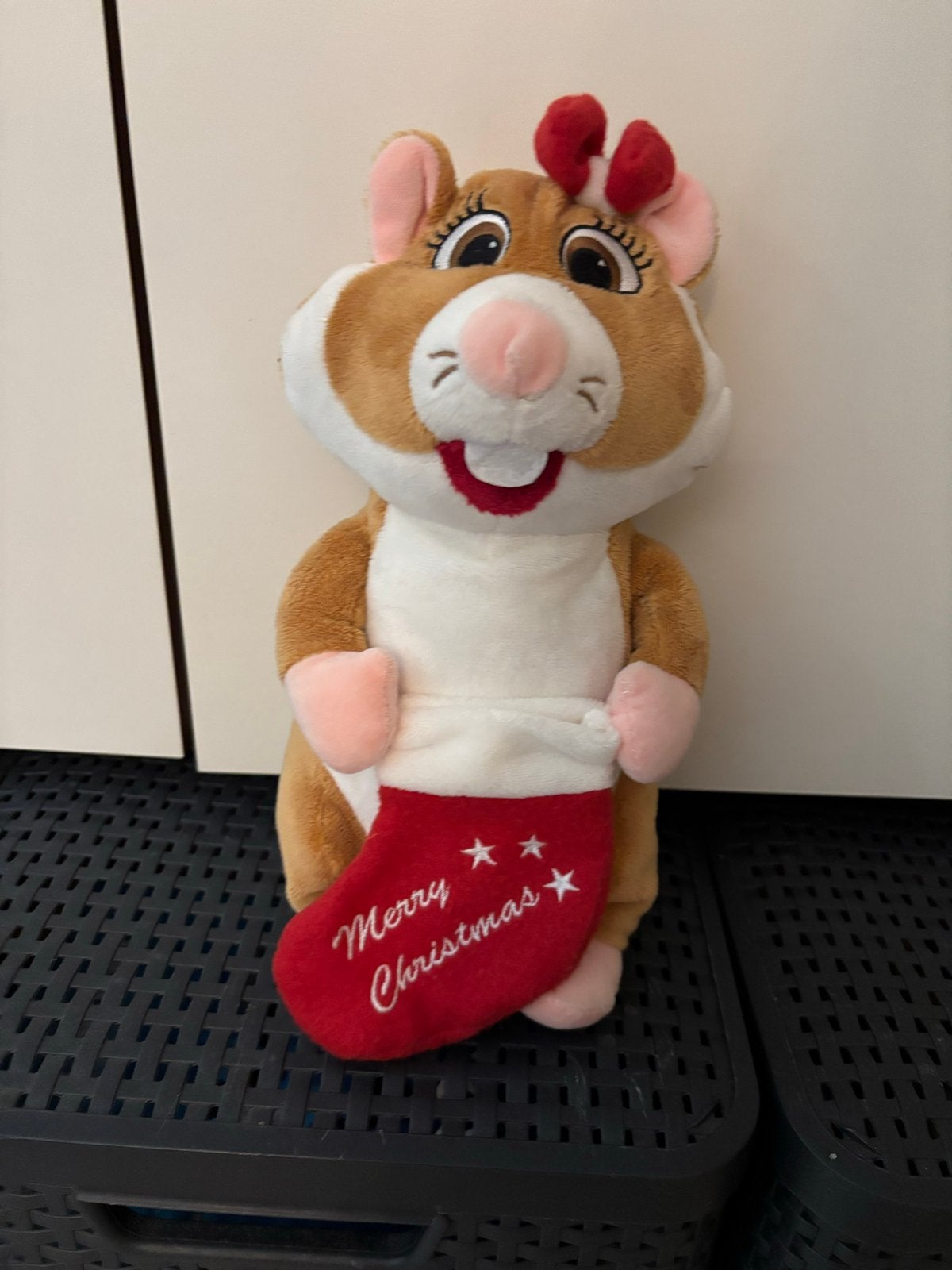 Albert Heijn Kerst Hamster Knuffel met kerstsok!, Albert Heijn, Hamster, Ophalen of Verzenden, Zo goed als nieuw