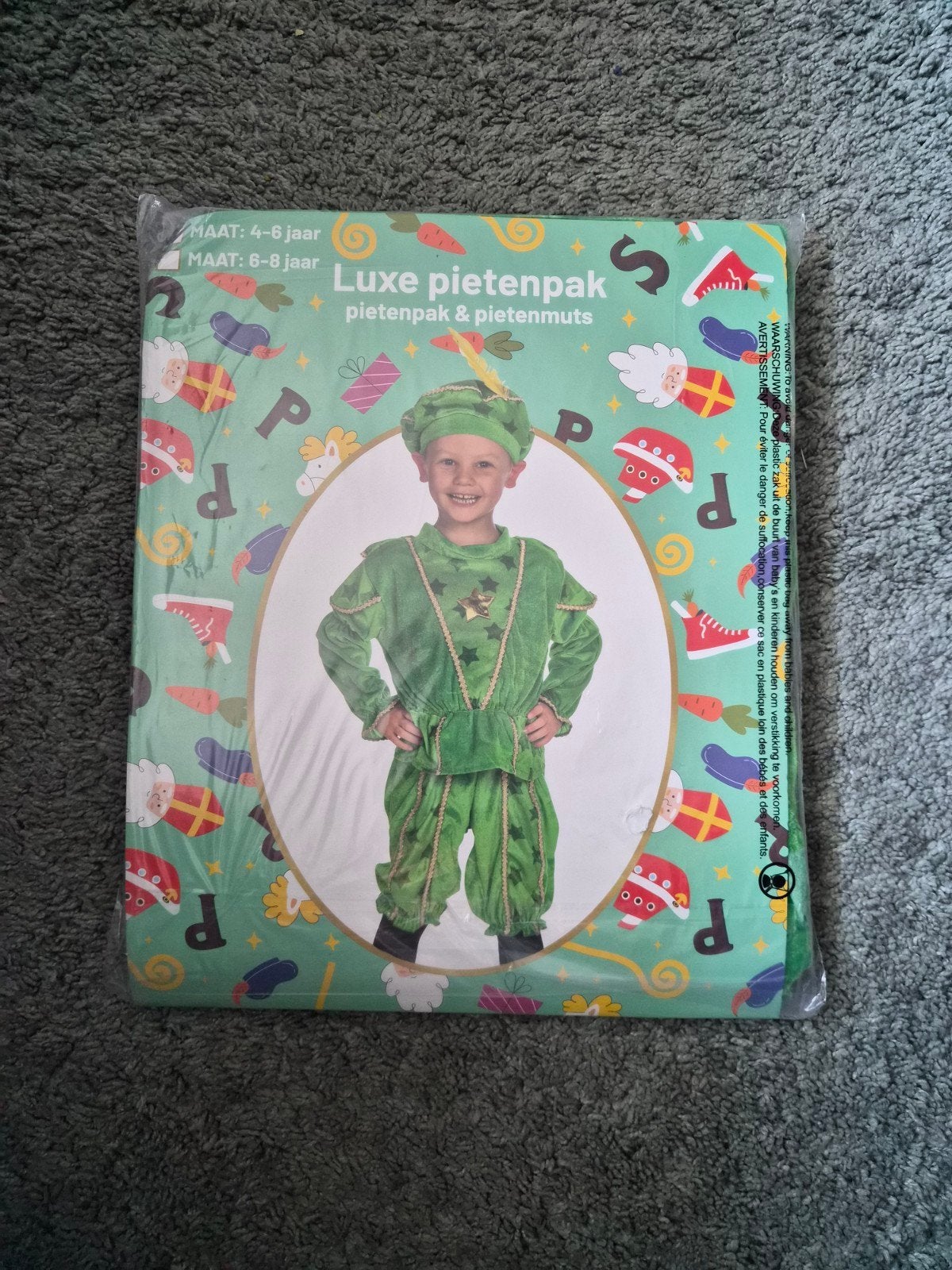 Nieuw Luxe 3-delig Pietenpak groen, 4-6 jaar, Ophalen of Verzenden, Nieuw, Jongen of Meisje