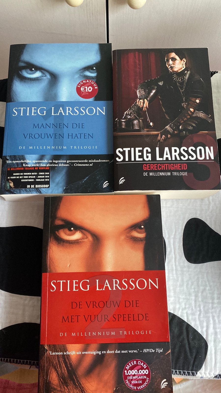 Stieg Larsson, Millennium triologie 3 boeien voor maar €10, Ophalen of Verzenden, Zo goed als nieuw