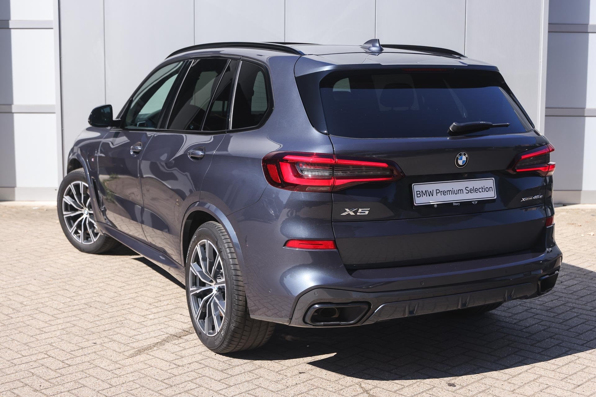 BMW X5 xDrive45e High Executive M Sport Automaat / Panoramad, Gebruikt, 394 pk, Met garantie (alle), Vierwielaandrijving
