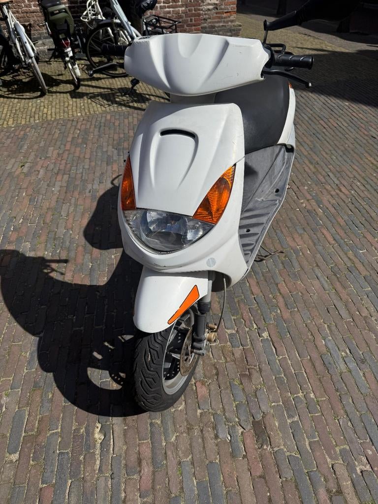 Peugeot Vivacity 70cc Scooter - Goed Onderhouden, Fietsen en Brommers, Scooters | Peugeot, Ophalen, Gebruikt, Maximaal 45 km/u
